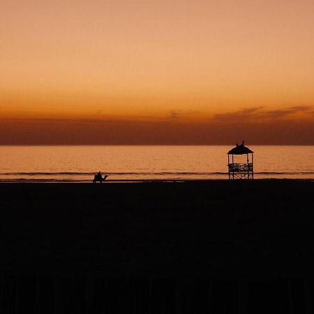Hyatt Regency Taghazout Exterior foto Sunset at the Dead Sea