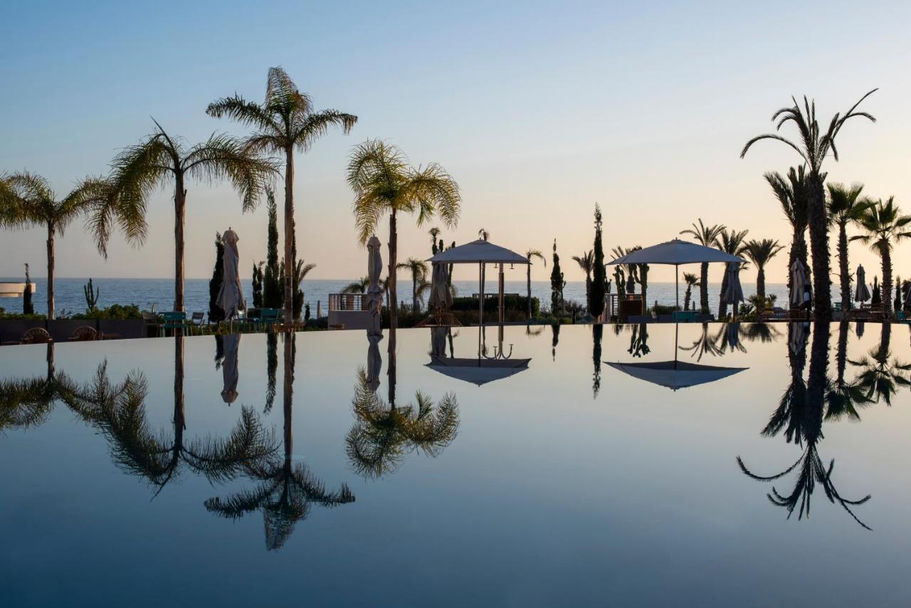 Hyatt Regency Taghazout Exterior foto The pool at the Four Seasons Hotel