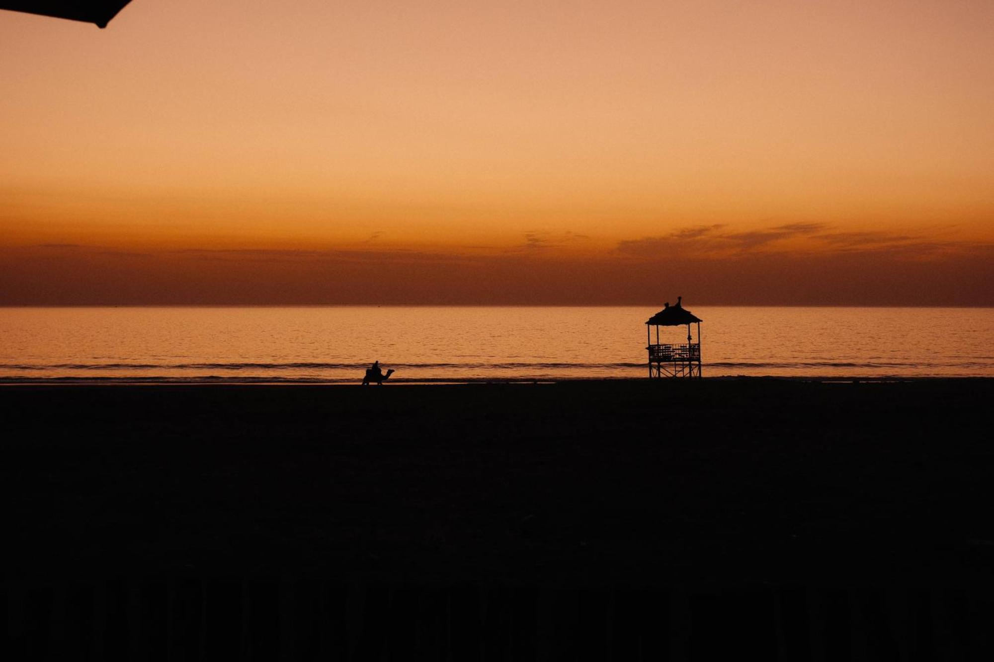 Hyatt Regency Taghazout Exterior foto Sunset at the Dead Sea